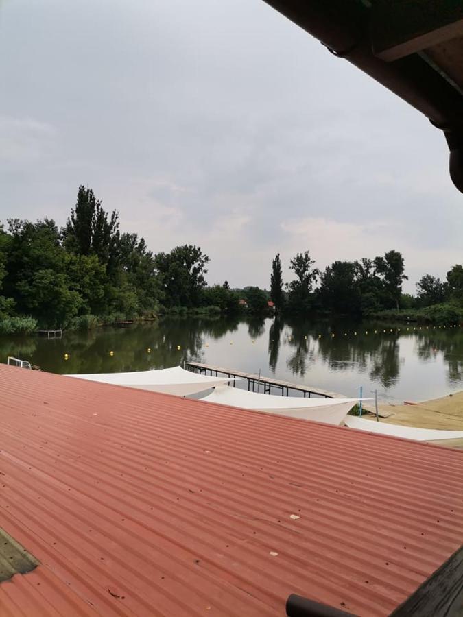 Eden Lounge Restaurant & Pension Veresegyház Exteriör bild
